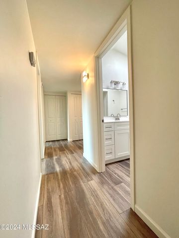 6821 N Quartzite Canyon Place, Tucson, AZ 85718