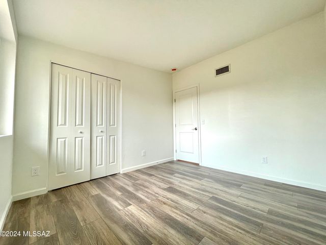 6821 N Quartzite Canyon Place, Tucson, AZ 85718