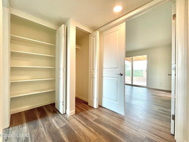 6821 N Quartzite Canyon Place, Tucson, AZ 85718