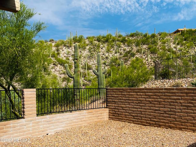 6821 N Quartzite Canyon Place, Tucson, AZ 85718