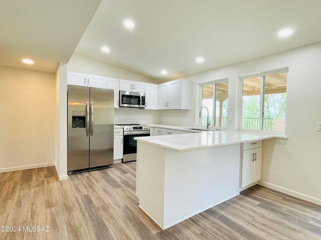 6821 N Quartzite Canyon Place, Tucson, AZ 85718