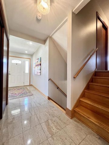 2115 Greenwood ROAD, Glendale, WI 53209