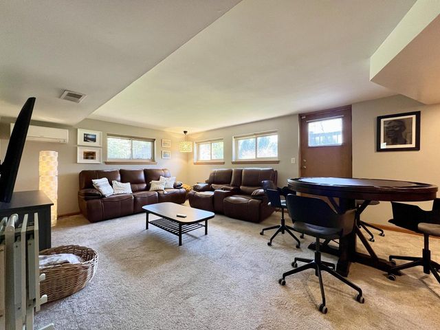 2115 Greenwood ROAD, Glendale, WI 53209