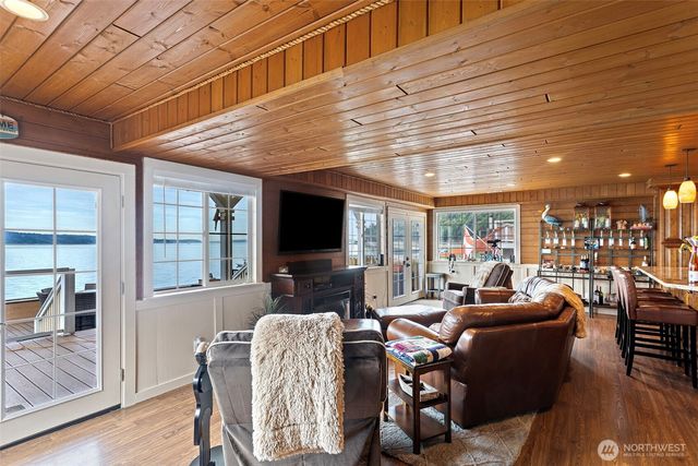 8116 Naketa Beach Walk, Mukilteo, WA 98275