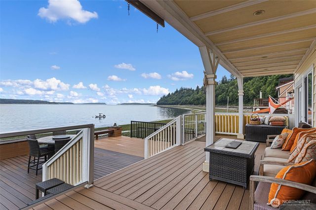 8116 Naketa Beach Walk, Mukilteo, WA 98275