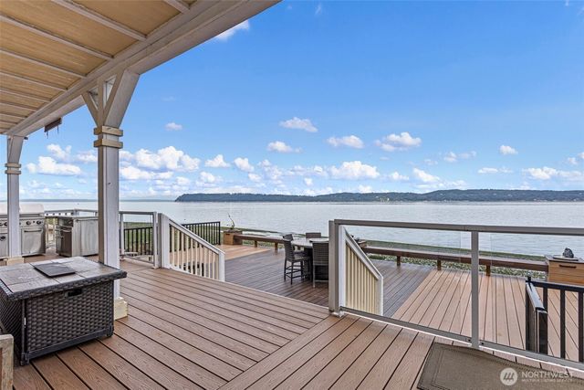 8116 Naketa Beach Walk, Mukilteo, WA 98275