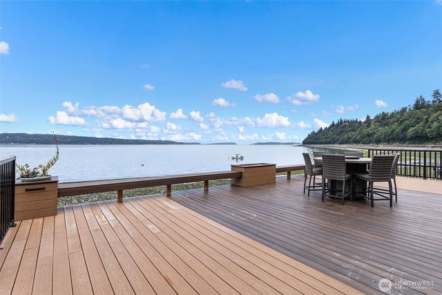 8116 Naketa Beach Walk, Mukilteo, WA 98275