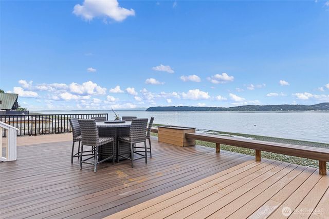 8116 Naketa Beach Walk, Mukilteo, WA 98275