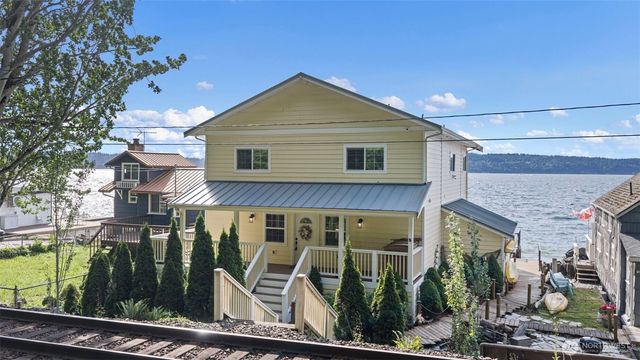 8116 Naketa Beach Walk, Mukilteo, WA 98275