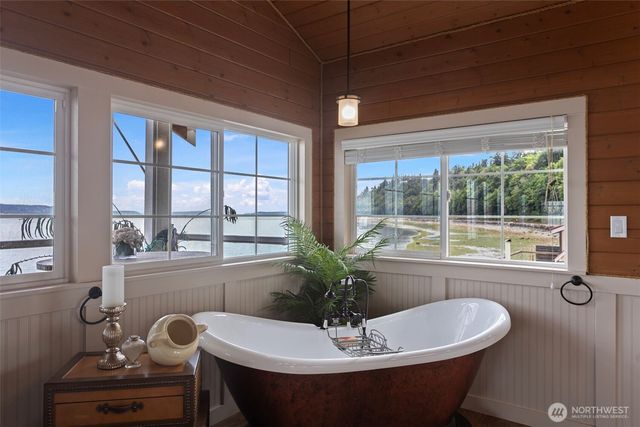 8116 Naketa Beach Walk, Mukilteo, WA 98275