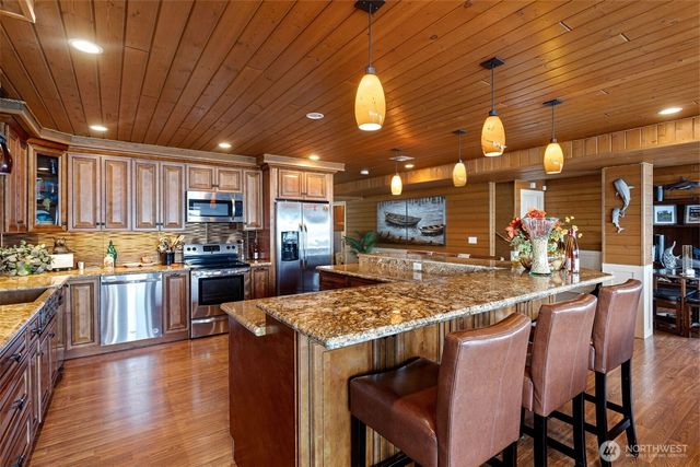 8116 Naketa Beach Walk, Mukilteo, WA 98275