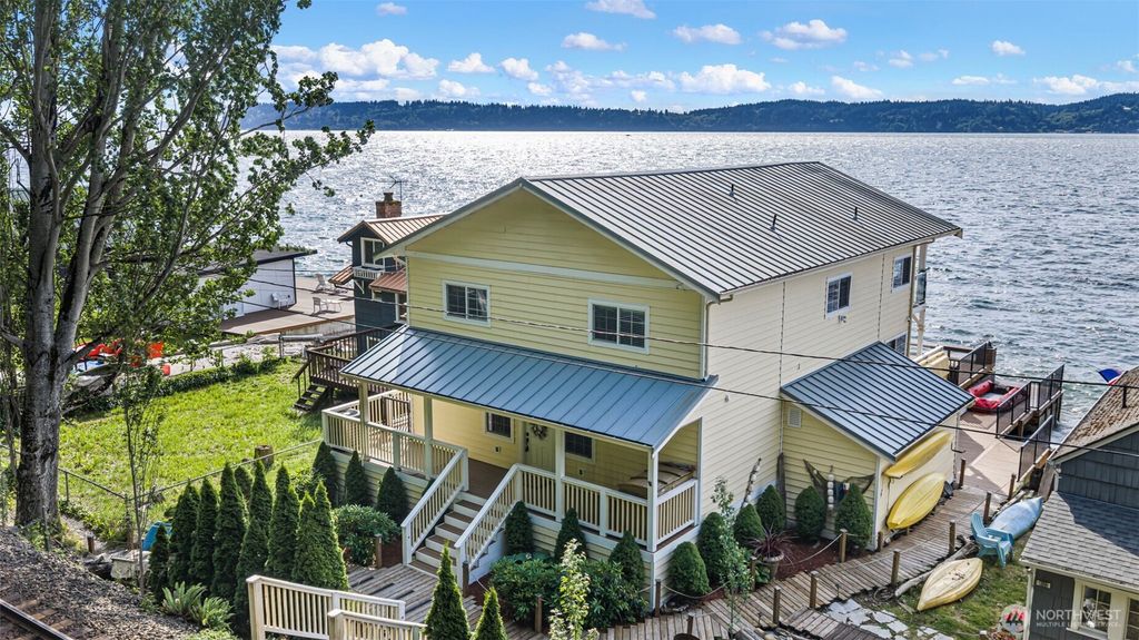 8116 Naketa Beach Walk, Mukilteo, WA 98275