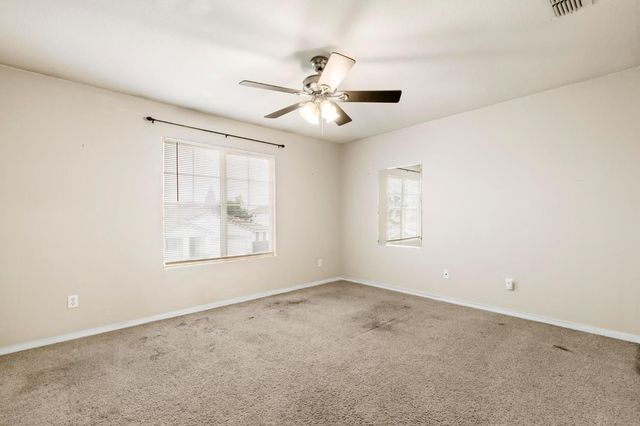 1740 Hiawatha Dr, Roseville, CA 95747