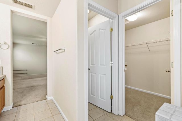 1740 Hiawatha Dr, Roseville, CA 95747