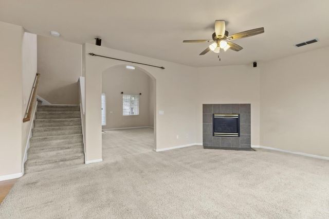 1740 Hiawatha Dr, Roseville, CA 95747