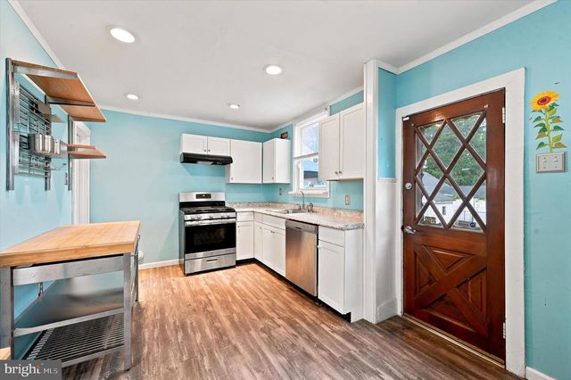 200 W PLUMSTEAD AVE, Lansdowne, PA 19050