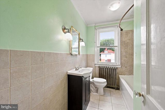 200 W PLUMSTEAD AVE, Lansdowne, PA 19050