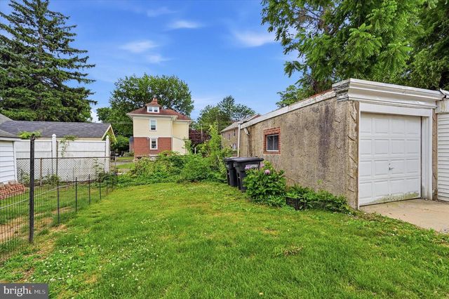200 W PLUMSTEAD AVE, Lansdowne, PA 19050