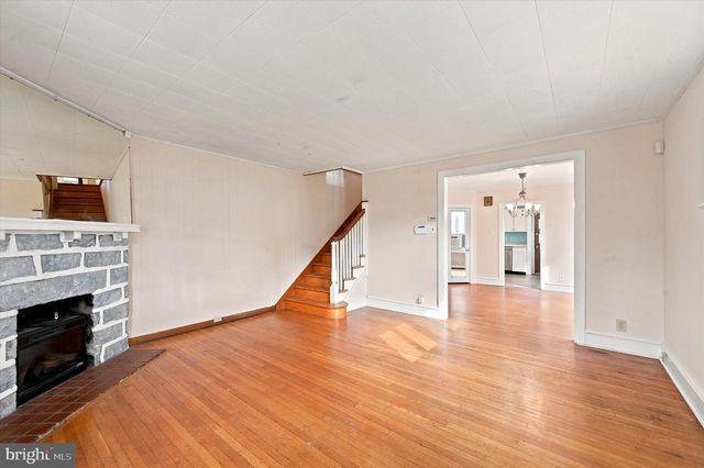 200 W PLUMSTEAD AVE, Lansdowne, PA 19050
