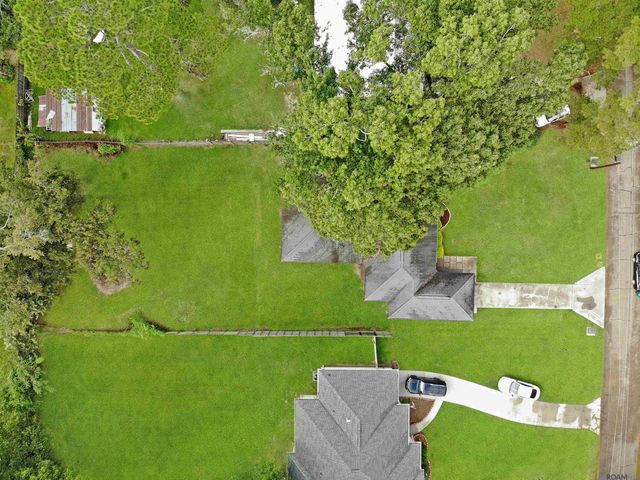 723 Poplar St, Denham Springs, LA 70726