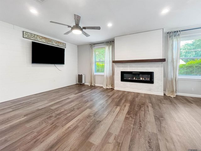 723 Poplar St, Denham Springs, LA 70726