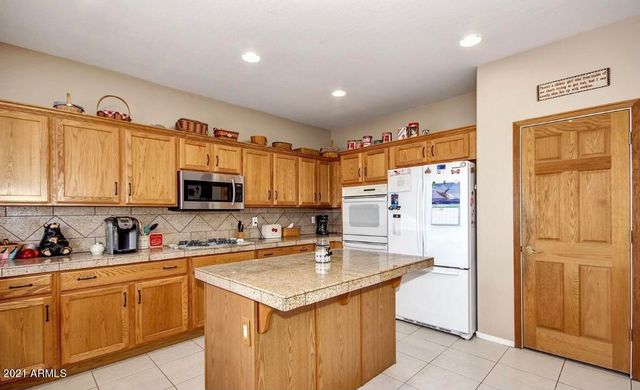 2021 E DESERT INN Drive, Chandler, AZ 85249