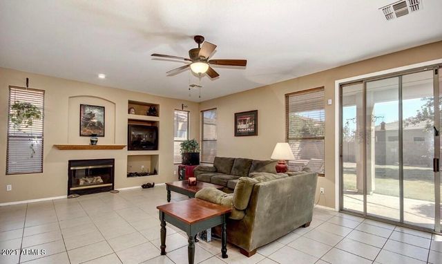 2021 E DESERT INN Drive, Chandler, AZ 85249