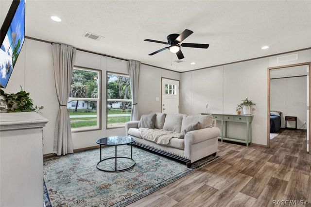 2845 N Lakefront Drive, Hernando, FL 34442