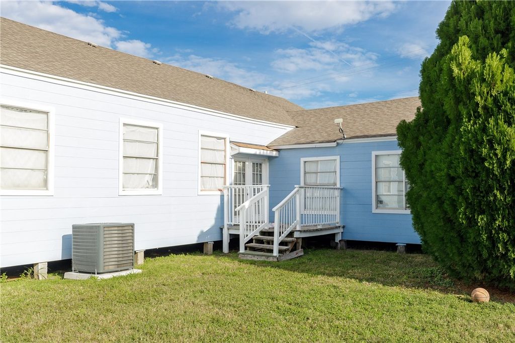 2580 Fifth, Ingleside, TX 78362 — photo 3