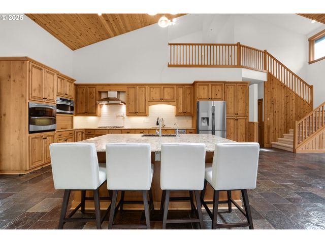 37769 HIGHWAY 26, Seaside, OR 97138