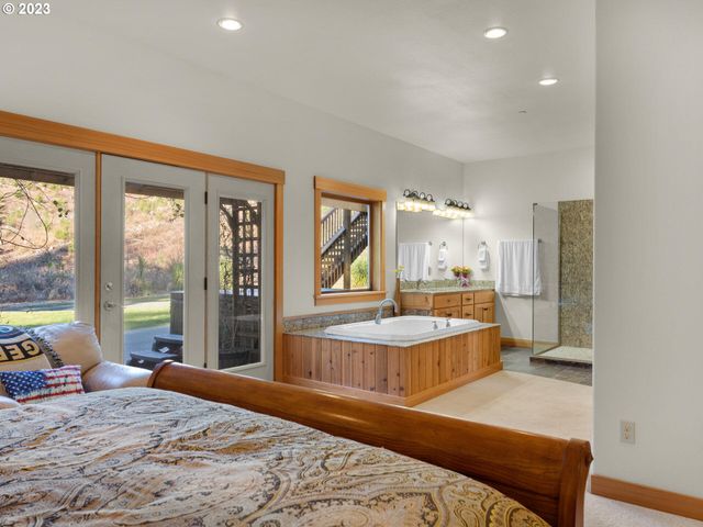 37769 HIGHWAY 26, Seaside, OR 97138