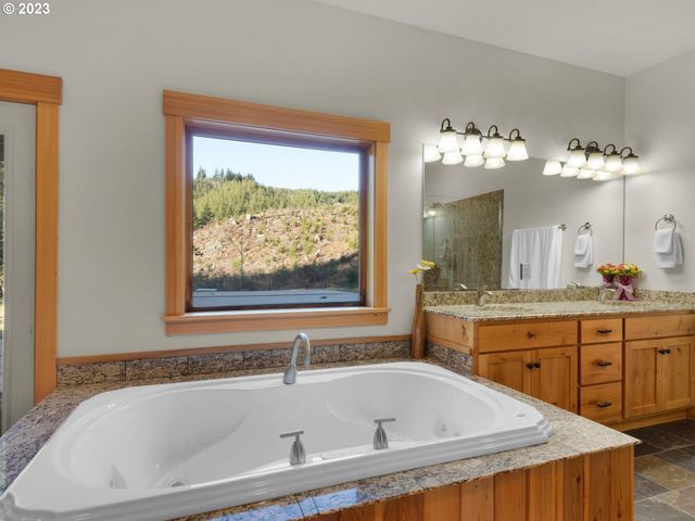 37769 HIGHWAY 26, Seaside, OR 97138