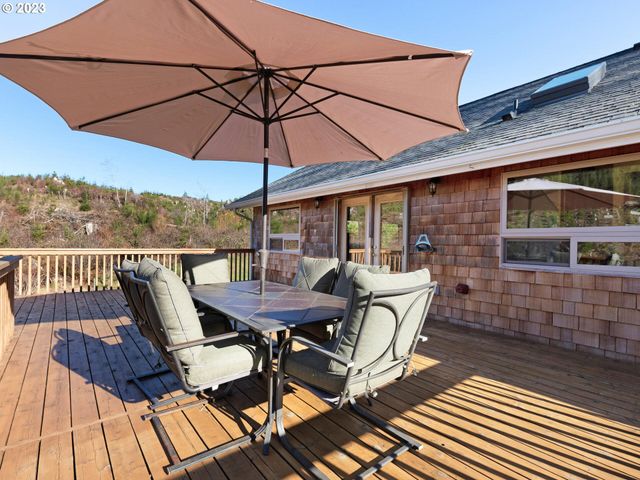 37769 HIGHWAY 26, Seaside, OR 97138