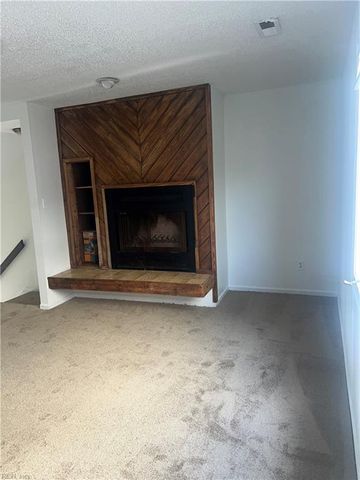 3158 E Ocean View AVE, Norfolk, VA 23518