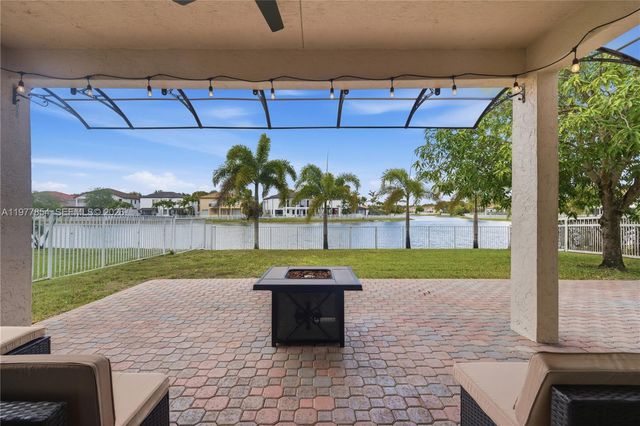 15675 SW 52nd Ct, Miramar, FL 33027