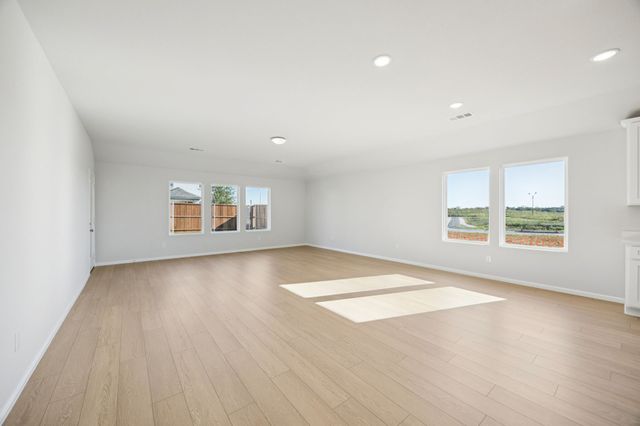 422 Lana Drive, Seagoville, TX 75159