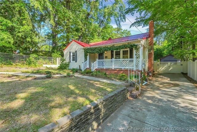 910 Clarendon Street, Fayetteville, NC 28305