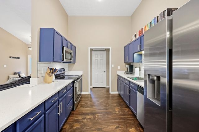 136 Hawthorne Drive, Georgetown, KY 40324