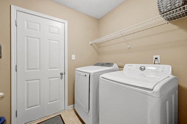 136 Hawthorne Drive, Georgetown, KY 40324