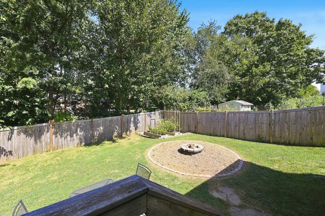 136 Hawthorne Drive, Georgetown, KY 40324