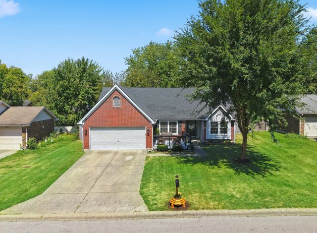 136 Hawthorne Drive, Georgetown, KY 40324