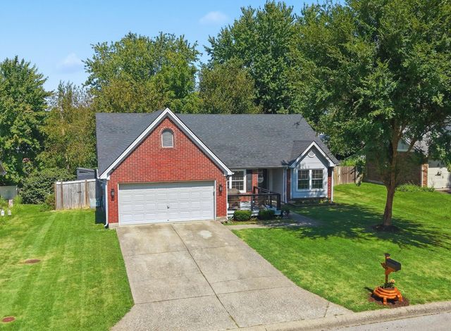 136 Hawthorne Drive, Georgetown, KY 40324