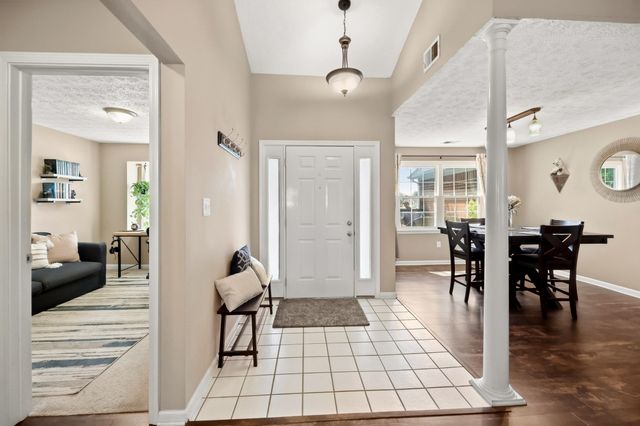 136 Hawthorne Drive, Georgetown, KY 40324