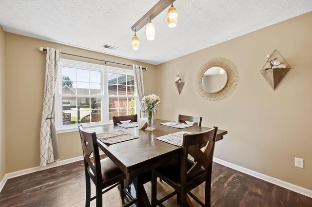 136 Hawthorne Drive, Georgetown, KY 40324