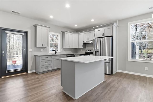 201 Mill Creek Cove, Dawsonville, GA 30534