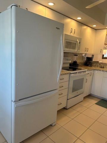 200 SILVER LAKE DRIVE 203, Venice, FL 34292