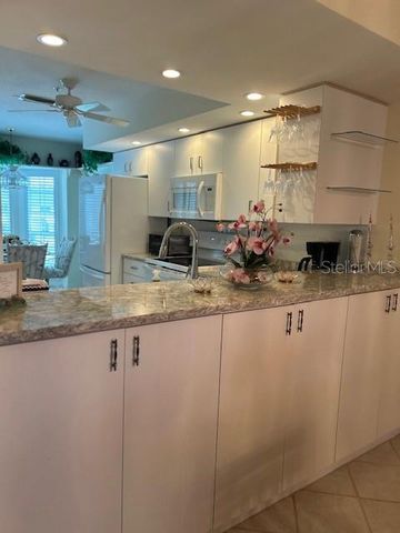 200 SILVER LAKE DRIVE 203, Venice, FL 34292