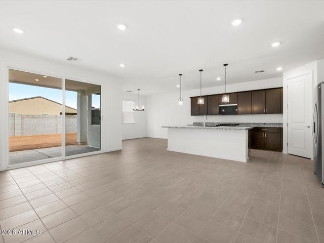 8455 W SARATOGA Way, Florence, AZ 85132