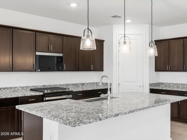 8455 W SARATOGA Way, Florence, AZ 85132