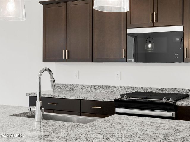 8455 W SARATOGA Way, Florence, AZ 85132